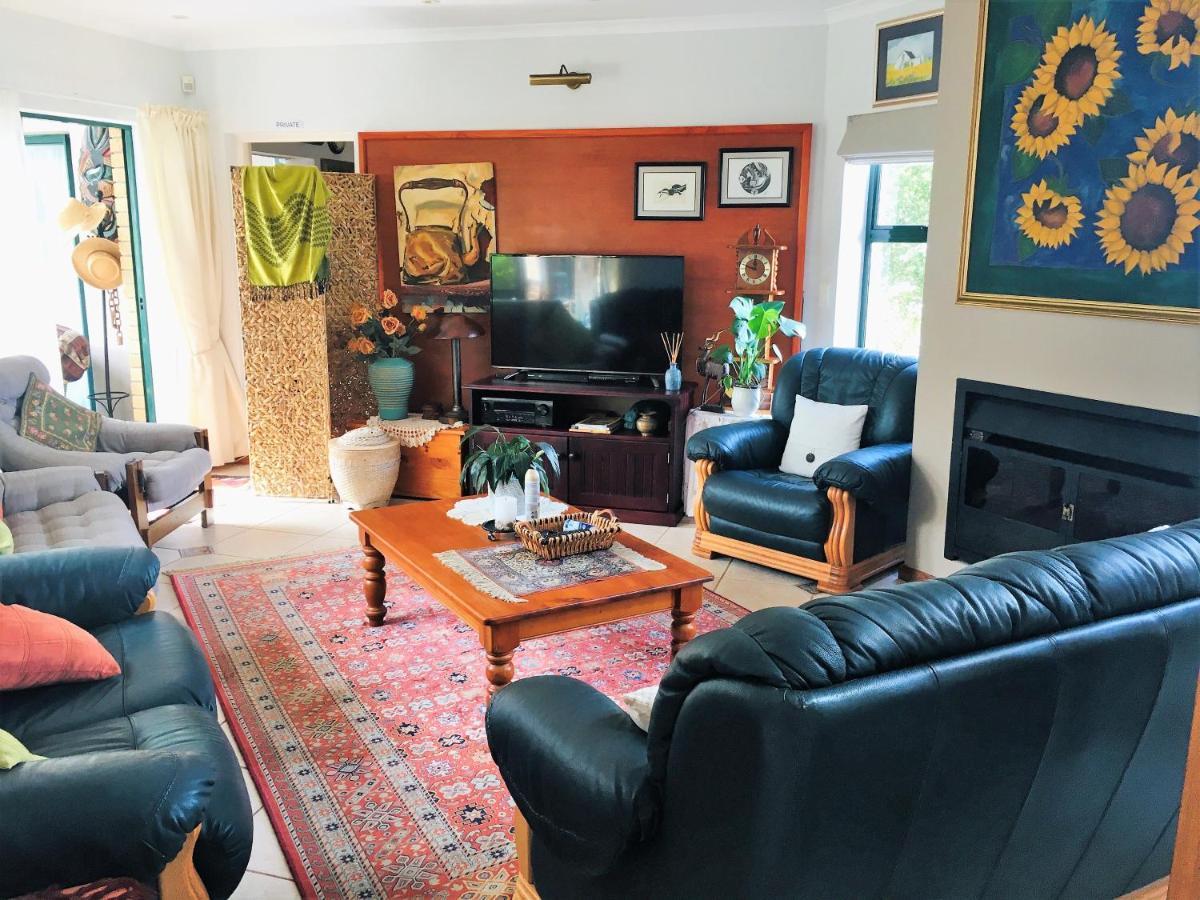 The Sun Catcher Bed & Breakfast Struisbaai Bagian luar foto